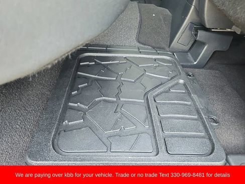 Used 2018 Nissan Titan SV AWD/4WD image 30