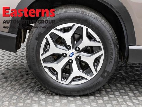 Used 2022 Subaru Forester Premium image 34