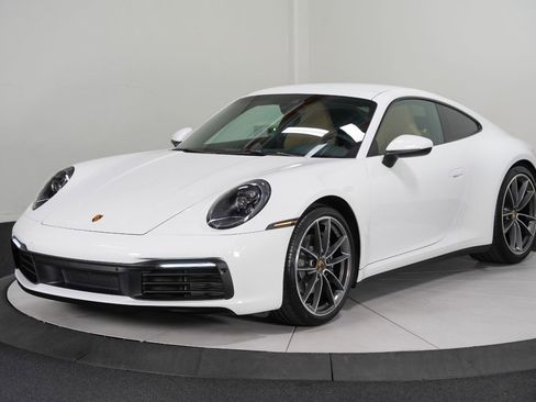 Used 2020 Porsche 911 Carrera image 6