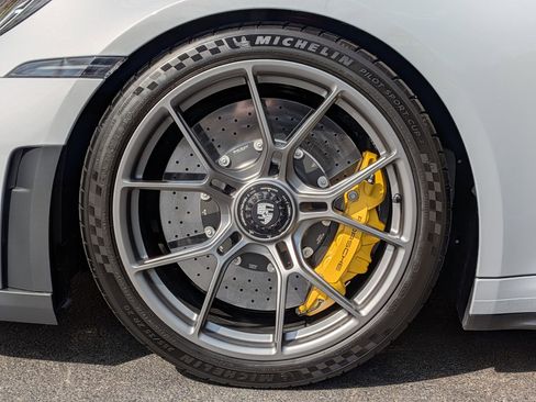 Certified 2026 Porsche 911 GT3 RWD image 35