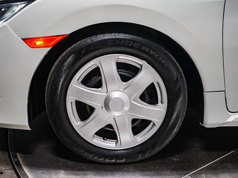 Used 2020 Honda Civic LX image 5