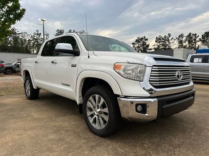 Used 2016 Toyota Tundra Limited w/ Limited Premium Package