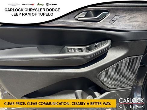 Used 2024 Jeep Grand Cherokee L Limited w/ Luxury Tech Group II AWD/4WD image 11