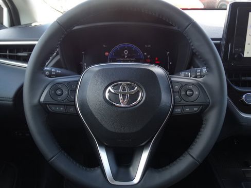 New 2026 Toyota Corolla Cross LE FWD image 15
