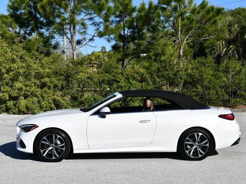 Used 2024 Mercedes-Benz CLE 300 4MATIC Cabriolet image 33