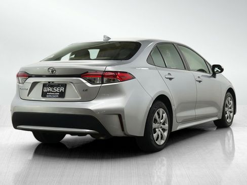 Used 2020 Toyota Corolla LE FWD image 5