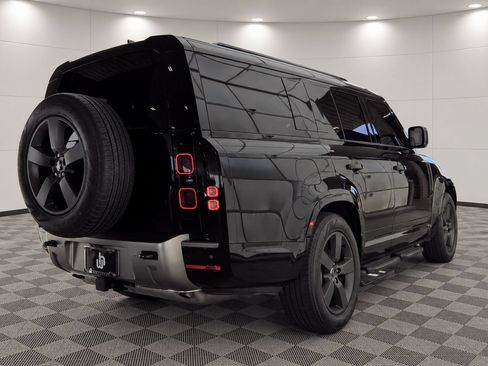 Used 2025 Land Rover Defender 130 X-Dynamic SE AWD/4WD image 7