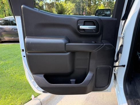 Used 2020 Chevrolet Silverado 1500 LT RWD image 26