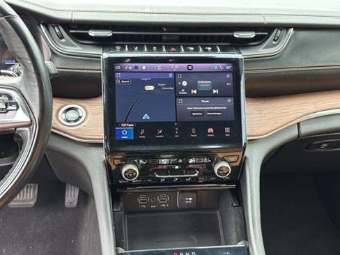 Certified 2021 Jeep Grand Cherokee L Summit w/ MOPAR Finishing Package AWD/4WD image 22