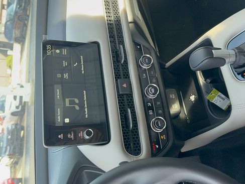 Used 2026 Honda HR-V EX-L image 14