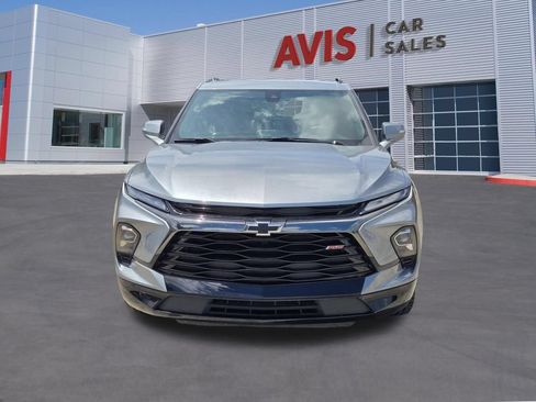 Used 2025 Chevrolet Blazer RS FWD image 2