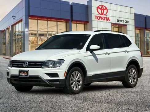 Used 2018 Volkswagen Tiguan S FWD image 2