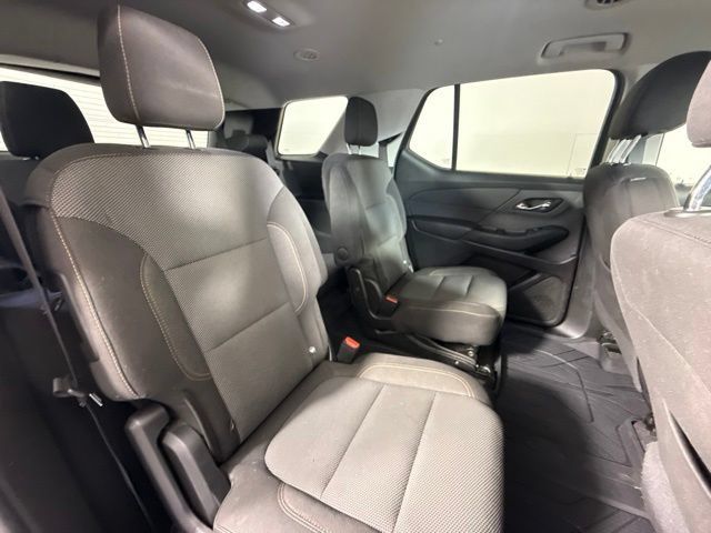 Used 2018 Chevrolet Traverse LT w/ LPO, Floor Liner Package AWD/4WD image 33