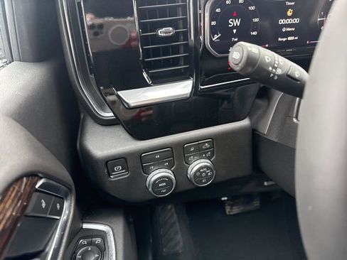 New 2026 GMC Sierra 3500 SLE w/ SLE Value Package image 24