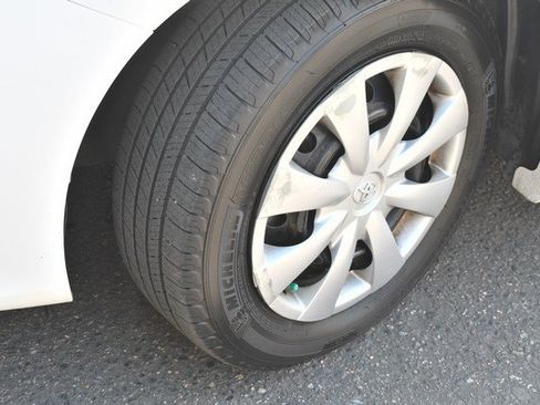 Used 2011 Toyota Corolla FWD image 11