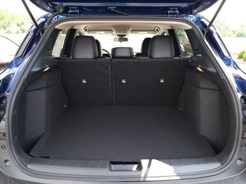 New 2025 Nissan Kicks SR image 7