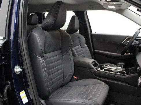 New 2026 Mitsubishi Outlander SE image 19