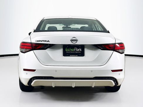 Used 2025 Nissan Sentra SV FWD image 7