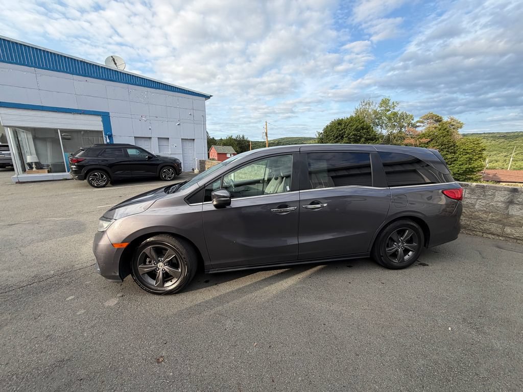 Used 2022 Honda Odyssey EX image 2