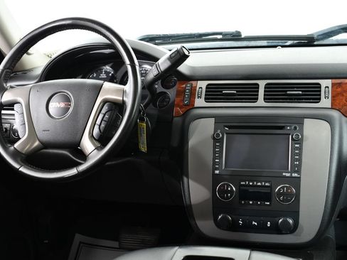 Used 2013 GMC Sierra 1500 SLT w/ SLT Convenience Package AWD/4WD image 8