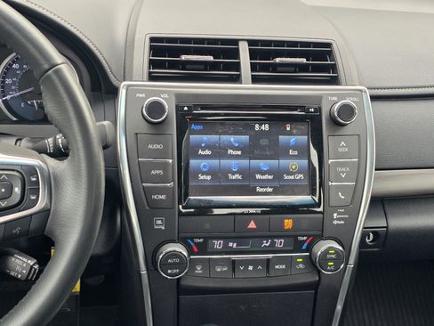 Used 2017 Toyota Camry XLE FWD image 16