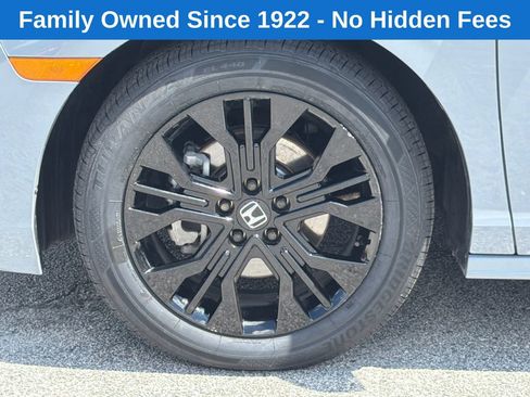 Used 2025 Honda Odyssey Sport-L image 11