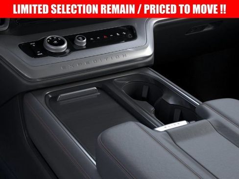 New 2025 Ford Expedition Max Active image 15