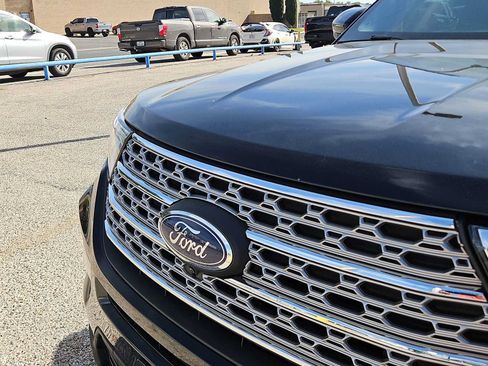 Used 2020 Ford Explorer Limited AWD/4WD image 13