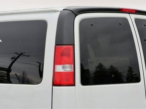 New 2024 Chevrolet Express 2500 image 6