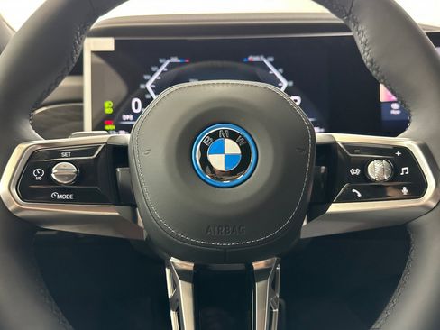 New 2026 BMW i7 eDrive50 w/ M Sport Package image 17