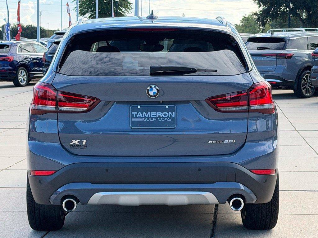 Used 2021 BMW X1 xDrive28i w/ Convenience Package AWD/4WD image 3