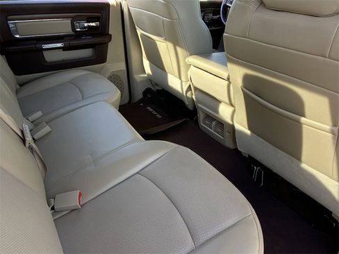 Used 2017 RAM 1500 Laramie image 23