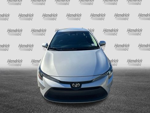 Used 2023 Toyota Corolla LE image 5