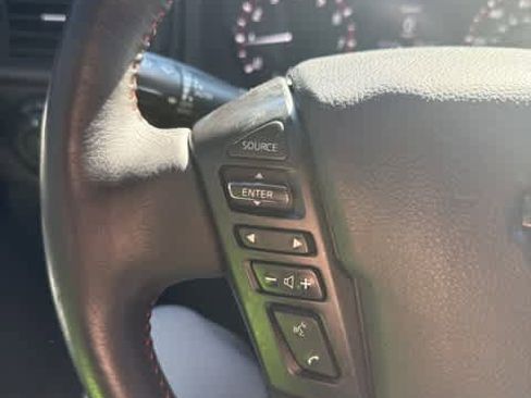 Used 2021 Nissan Titan PRO-4X w/ Pro-4x Convenience Package image 16