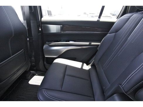 New 2027 Cadillac Vistiq Luxury AWD/4WD image 12