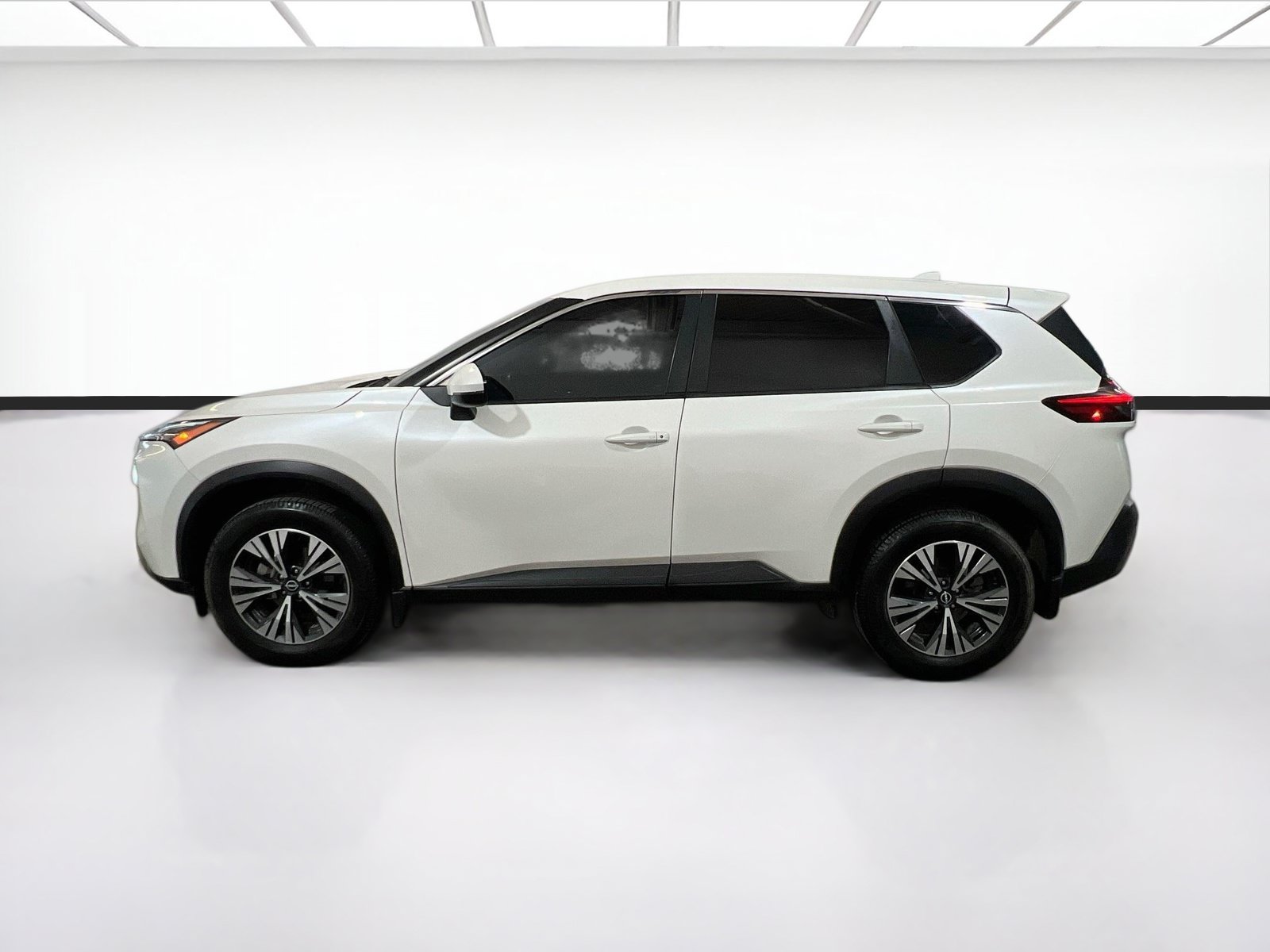 Used 2023 Nissan Rogue SV FWD image 22
