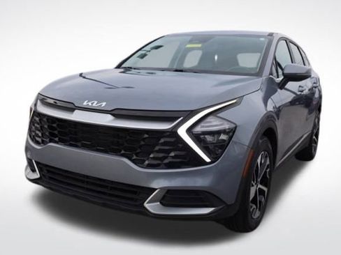 Used 2023 Kia Sportage EX image 6