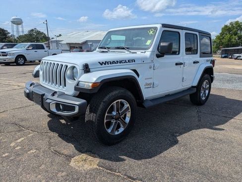 Used 2019 Jeep Wrangler Unlimited Sahara AWD/4WD image 8
