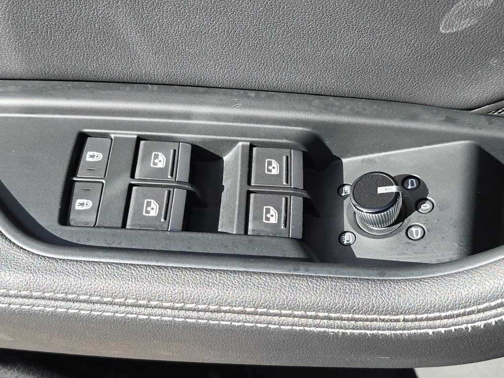 Used 2021 Audi e-tron Premium w/ Black Optic Package AWD/4WD image 22