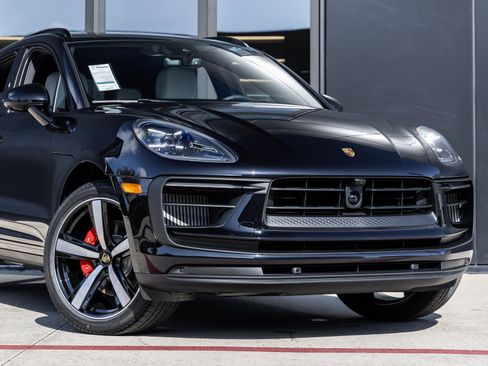 New 2026 Porsche Macan S image 9
