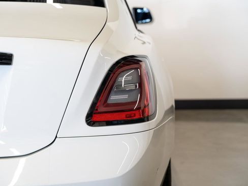 Used 2022 Rolls-Royce Ghost Black Badge image 37