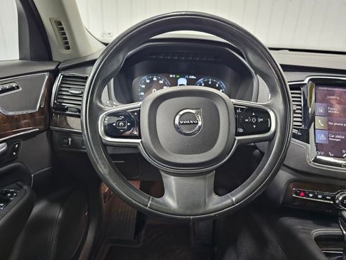 Used 2016 Volvo XC90 T6 Momentum AWD/4WD image 14