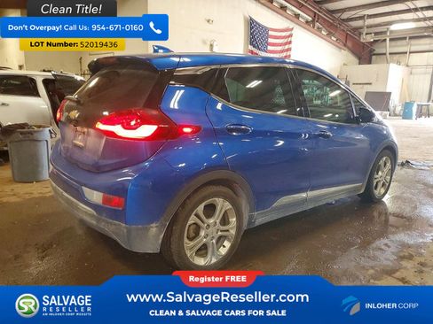 Used 2020 Chevrolet Bolt LT FWD image 4