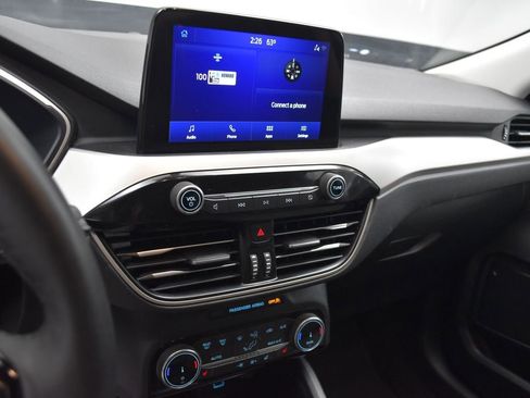 Used 2022 Ford Escape SE w/ SE Sport Appearance Package AWD/4WD image 11