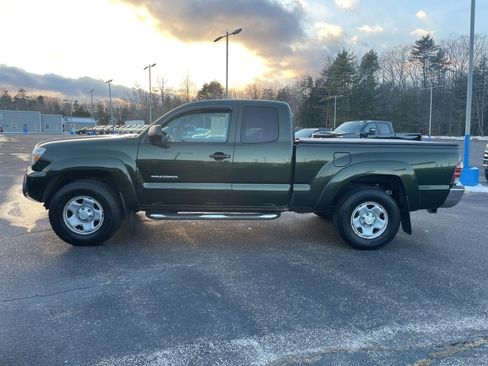 Used 2013 Toyota Tacoma 4x4 Access Cab image 3