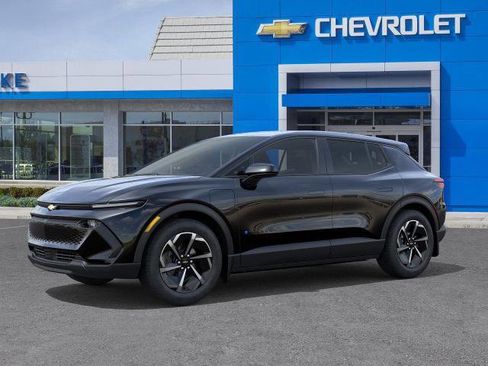 New 2026 Chevrolet Equinox EV LT image 2