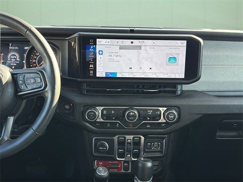 Certified 2024 Jeep Gladiator Sport image 22