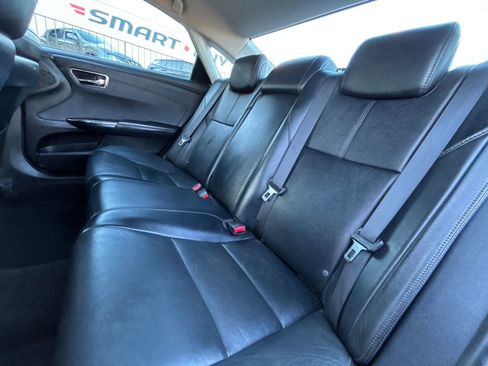 Used 2016 Toyota Avalon XLE Premium image 18