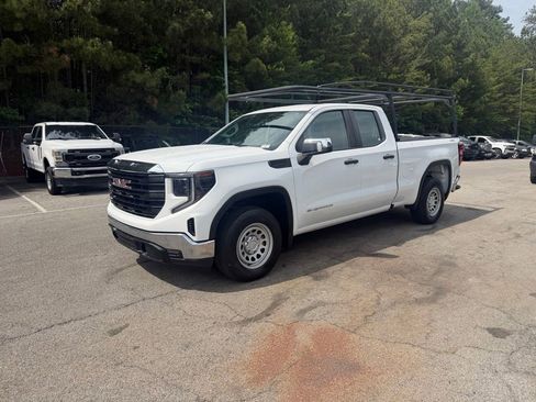 Used 2022 GMC Sierra 1500 Pro w/ 1SA Safety Plus Package AWD/4WD image 3