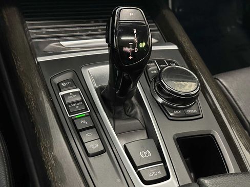 Used 2017 BMW X5 xDrive50i image 18